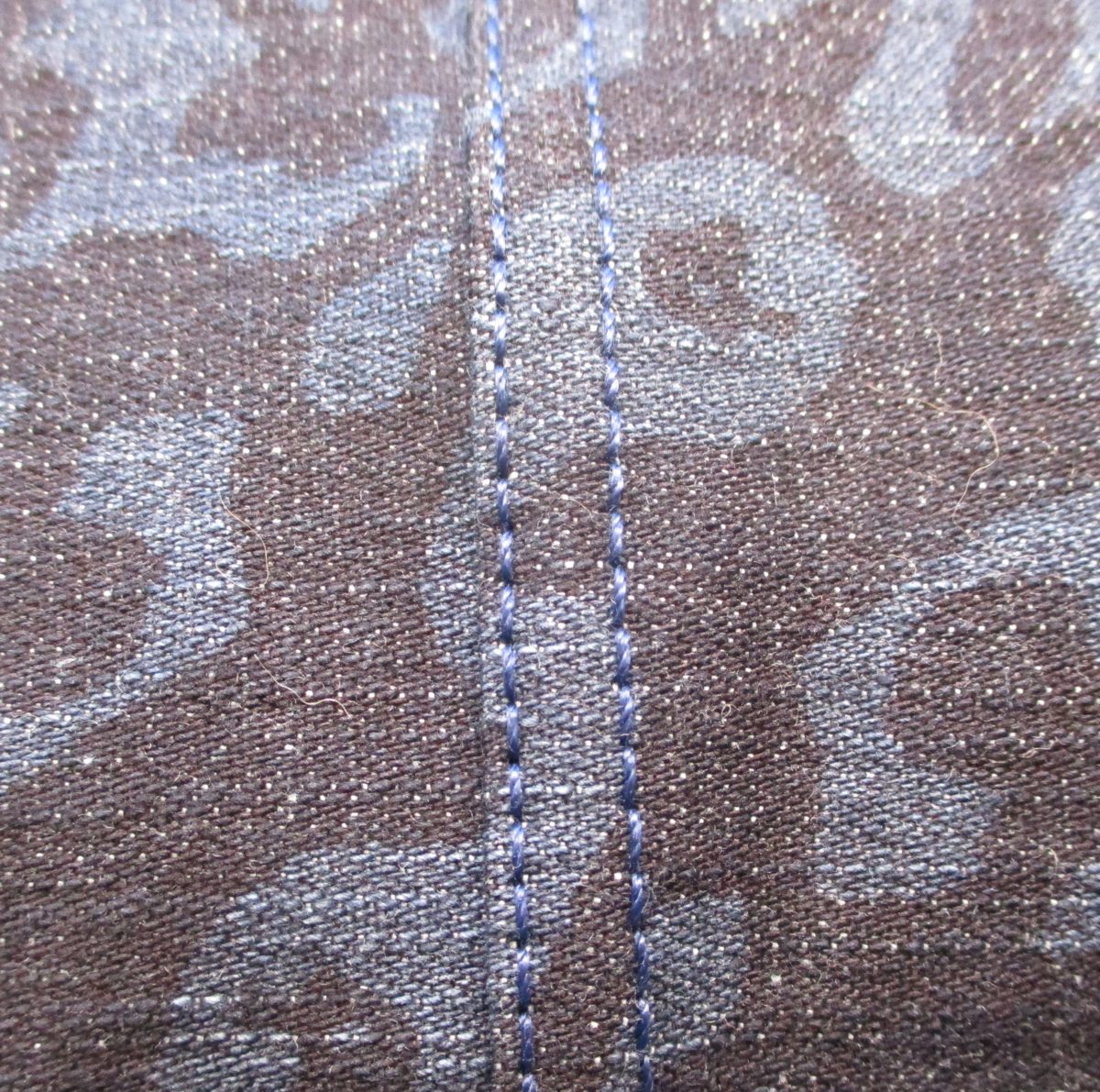 Twin Needle Topstitching on Denim - SewWhatYvette